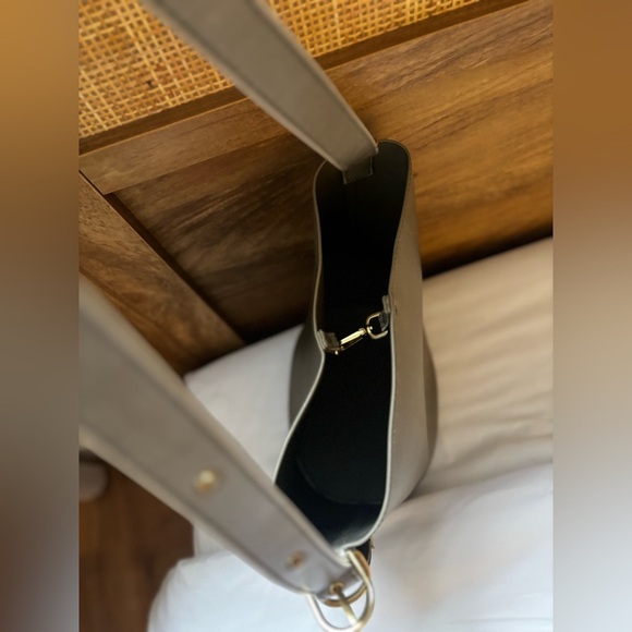 MATT and NAT | Azur vegan Bucket bag - Picture 5 of 6